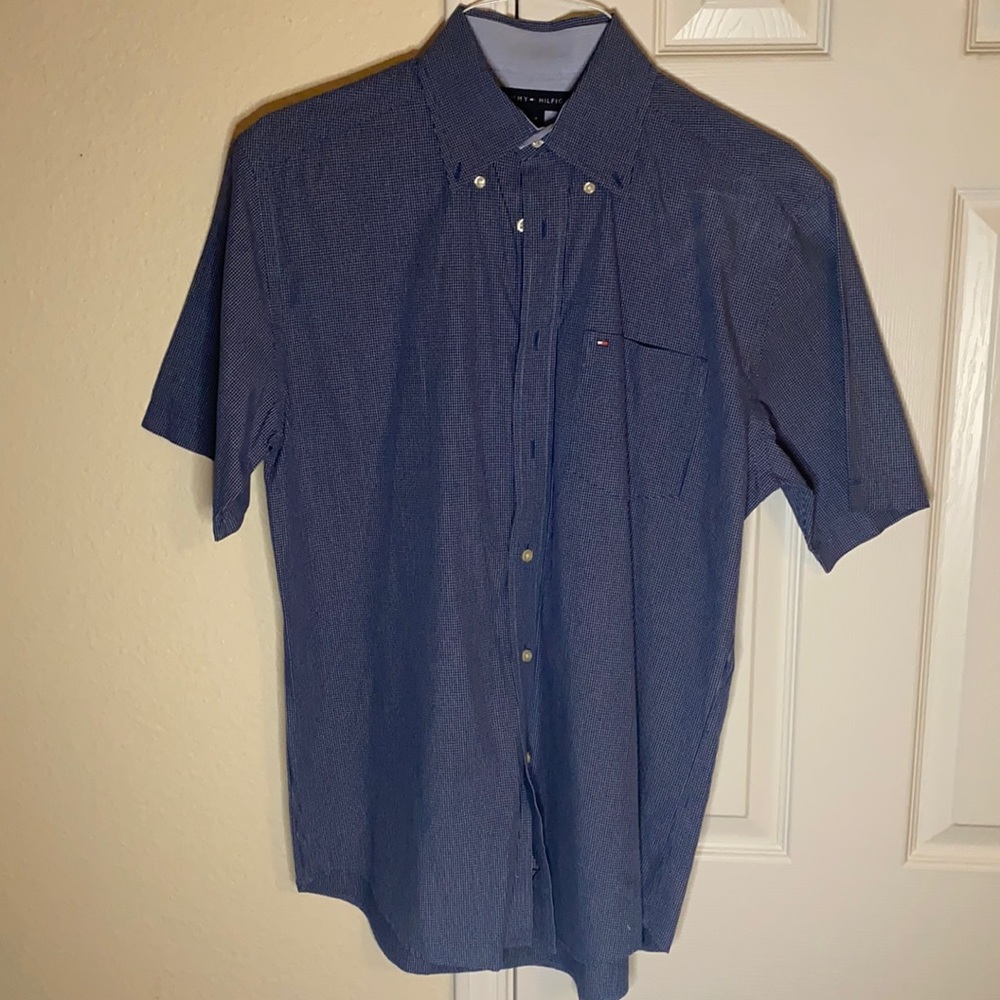 Men’s Tommy Hilfiger dress shirt